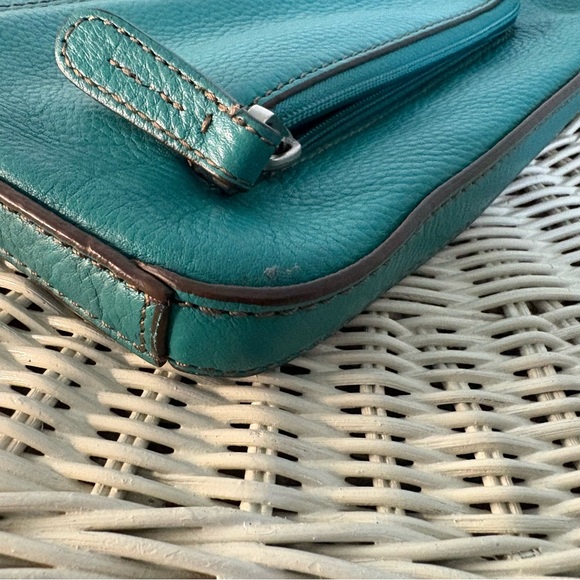 Fossil Teal Leather Crossbody Bag - Picture 5 of 12